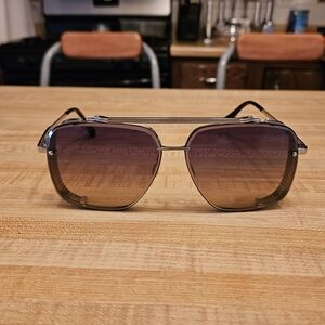 Chic Gray Gradient Aviator Sunglasses